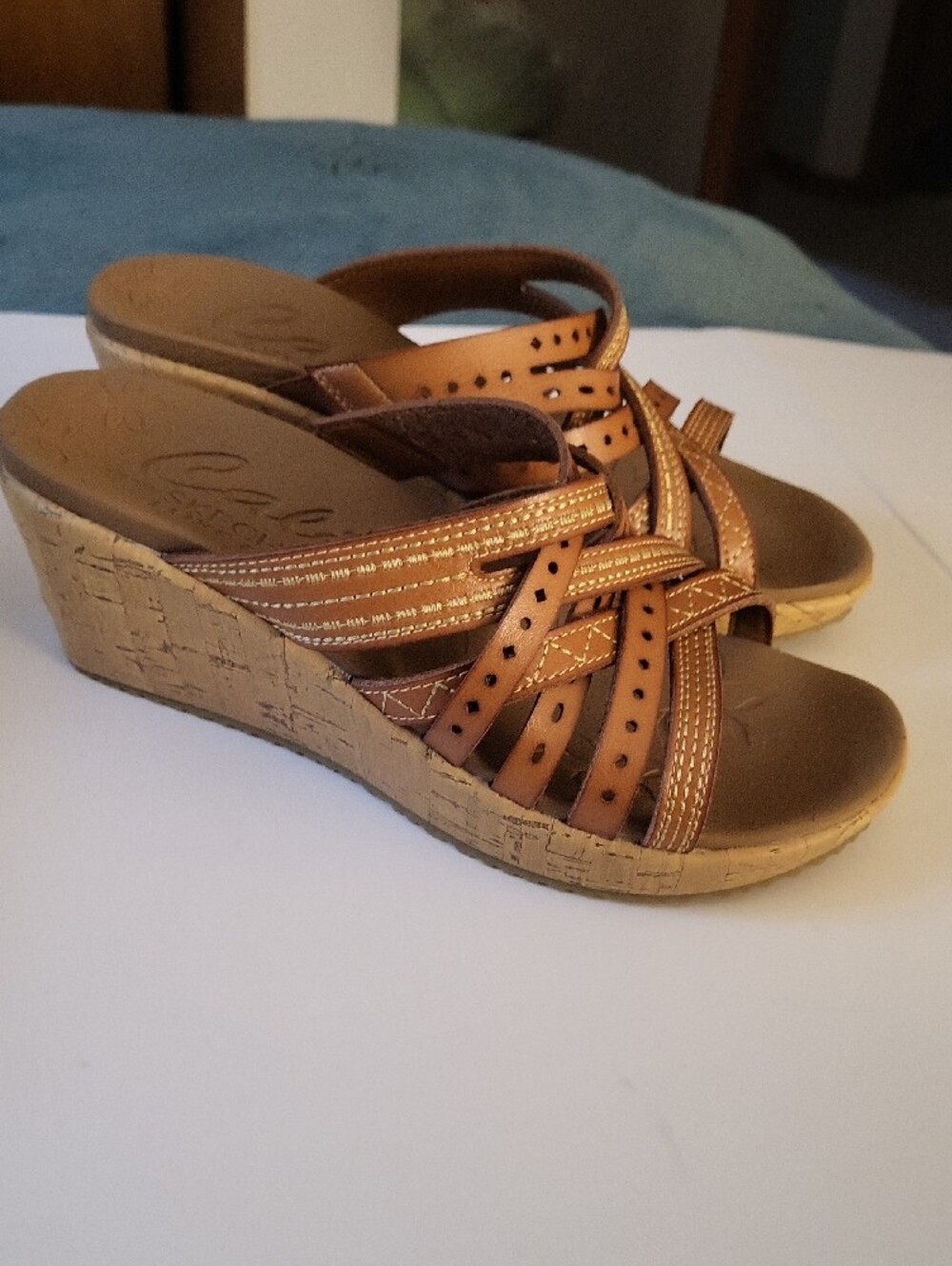 Skechers Women's Brown Edge Cross‑Strap Sandals Size 6